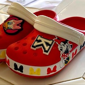 Toddler crocs